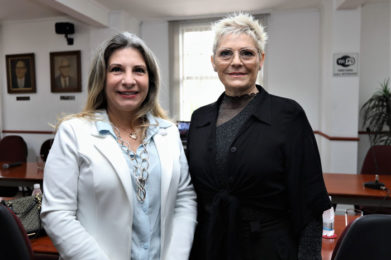 Denise de Oliveira Masselco e Regina Guirelli